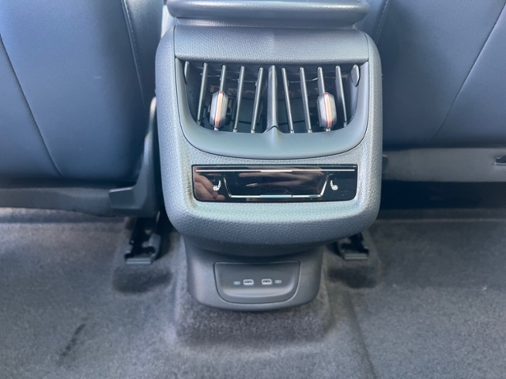 CUPRA Tavascan VZ