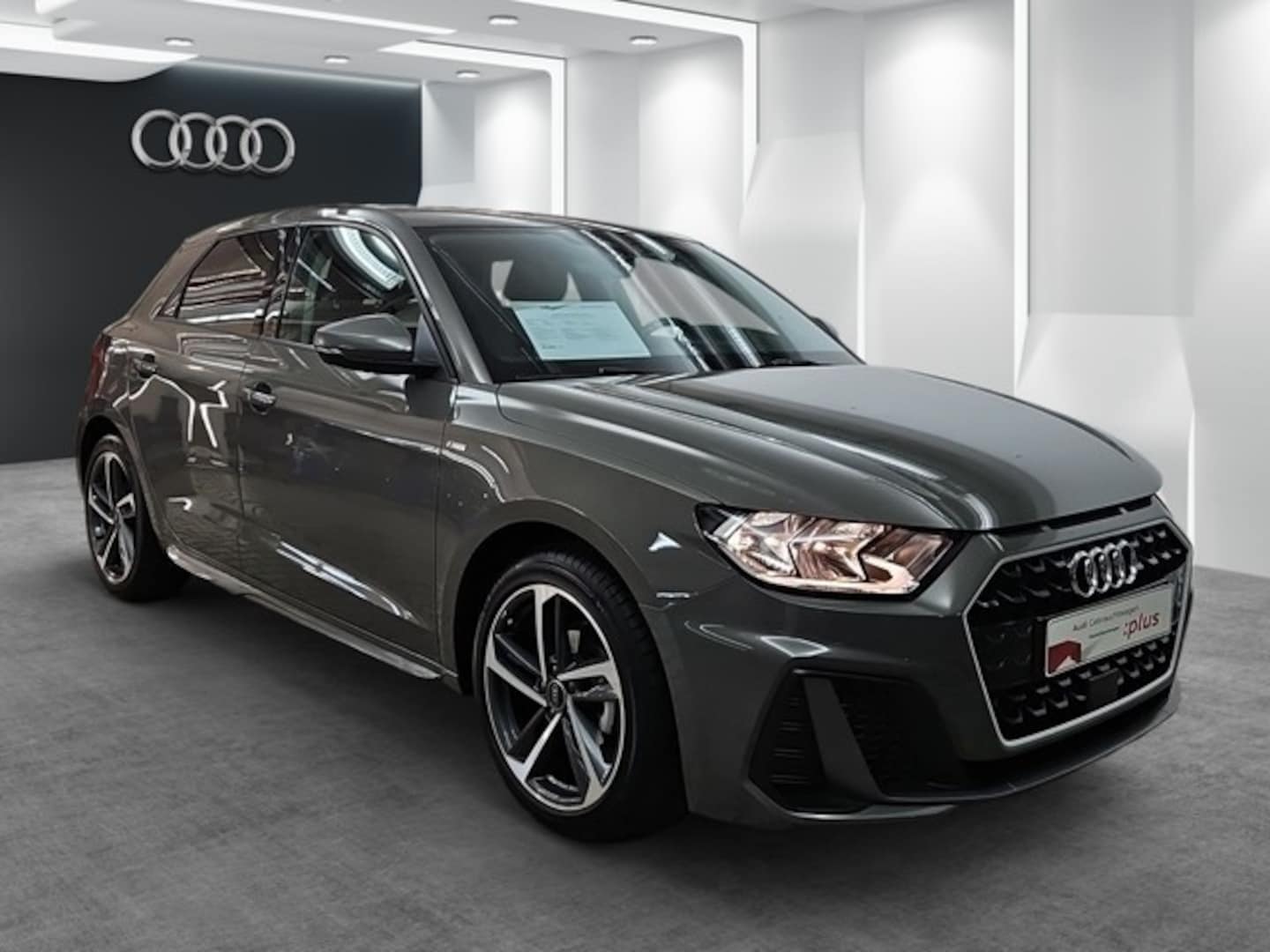 Bild über Audi A1 Sportback S line 25 TFSI S tronic - für weitere Informationen kontaktieren Sie den Audi Partner