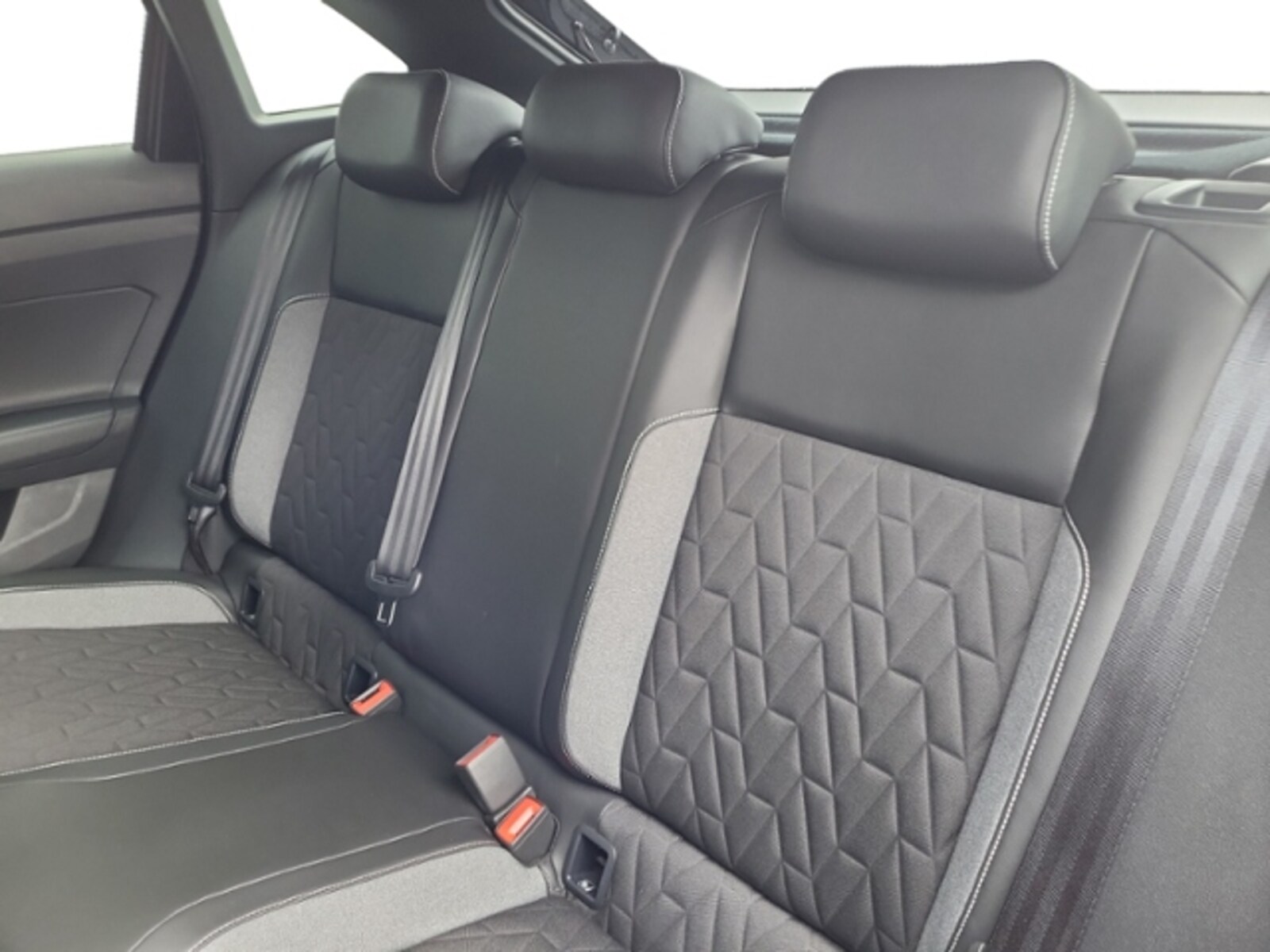 Volkswagen Taigo – Bild 13