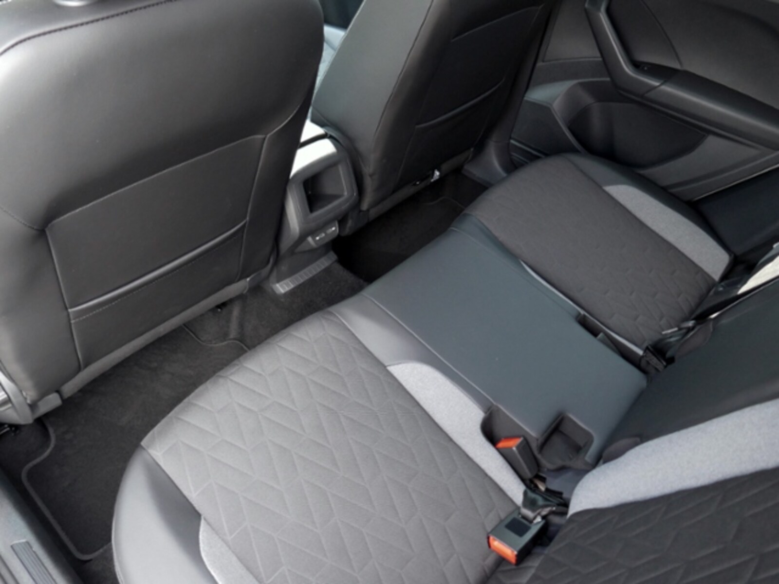 Volkswagen T-Cross – Bild 8