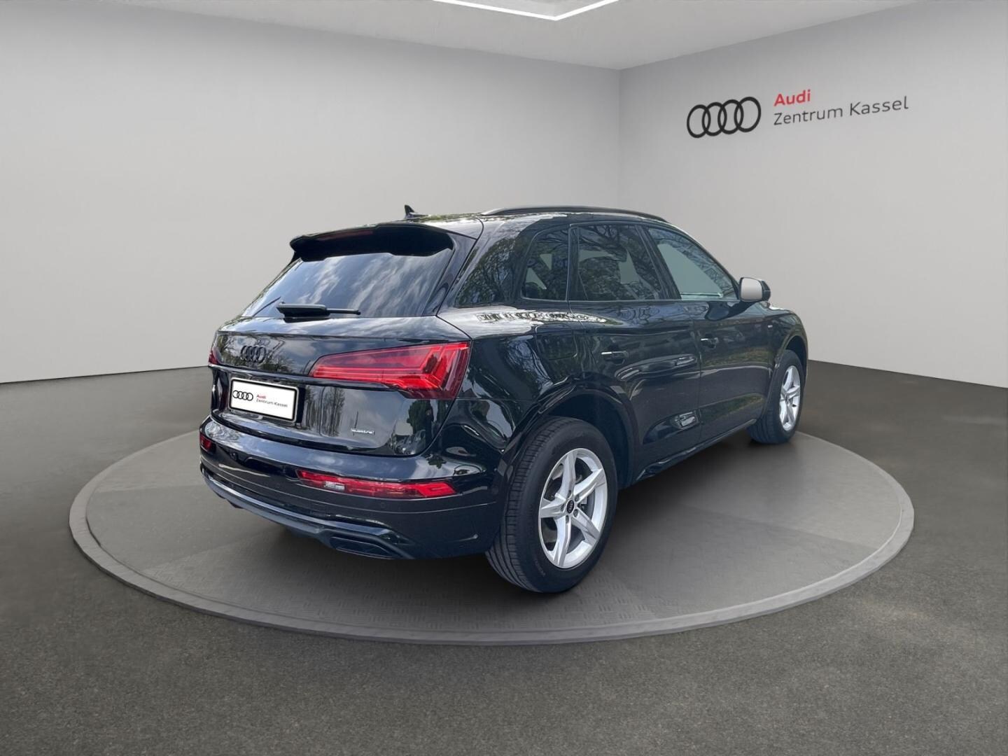 Bild über Audi Q5 40 TDI quattro 150 kW S tronic - für weitere Informationen kontaktieren Sie den Audi Partner