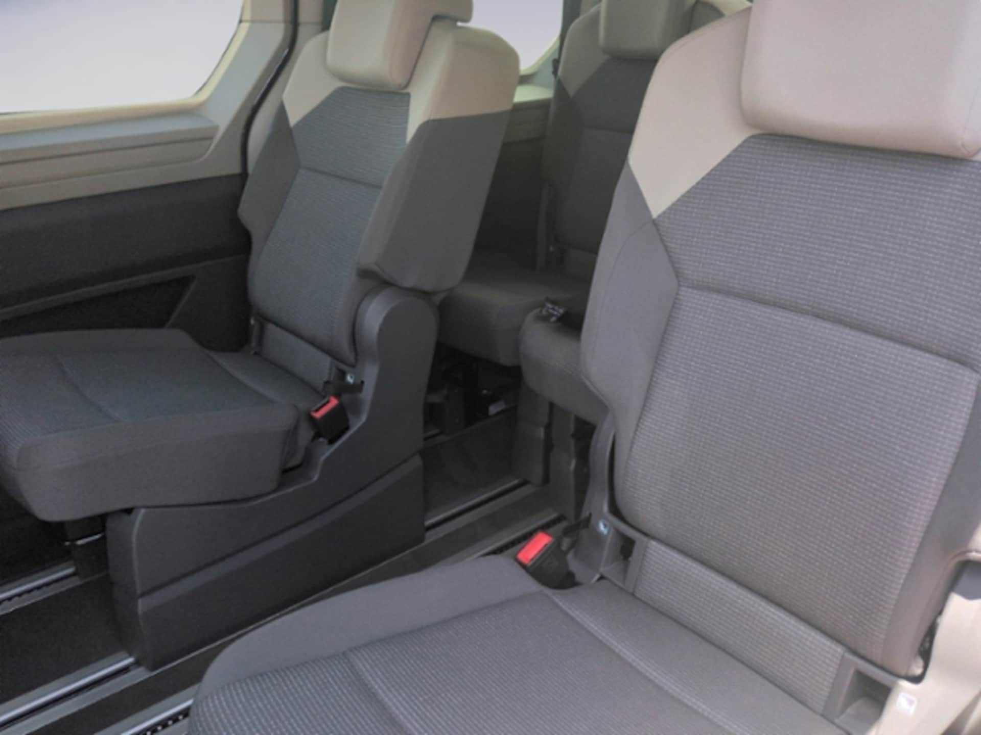 Volkswagen Multivan Basis-Modell