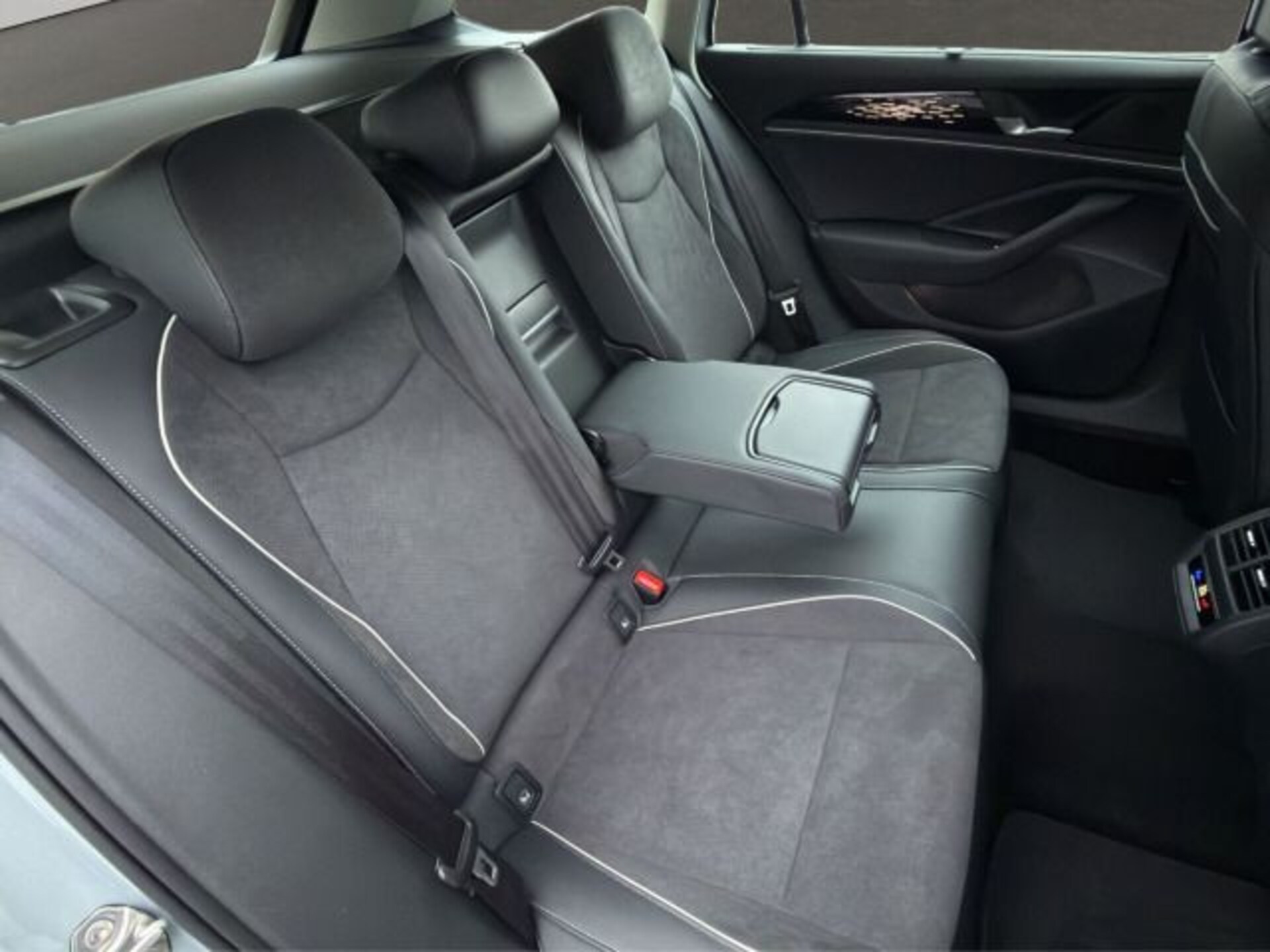 Volkswagen Passat Elegance