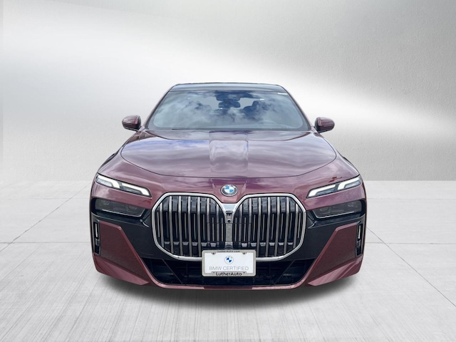 2023 BMW 760