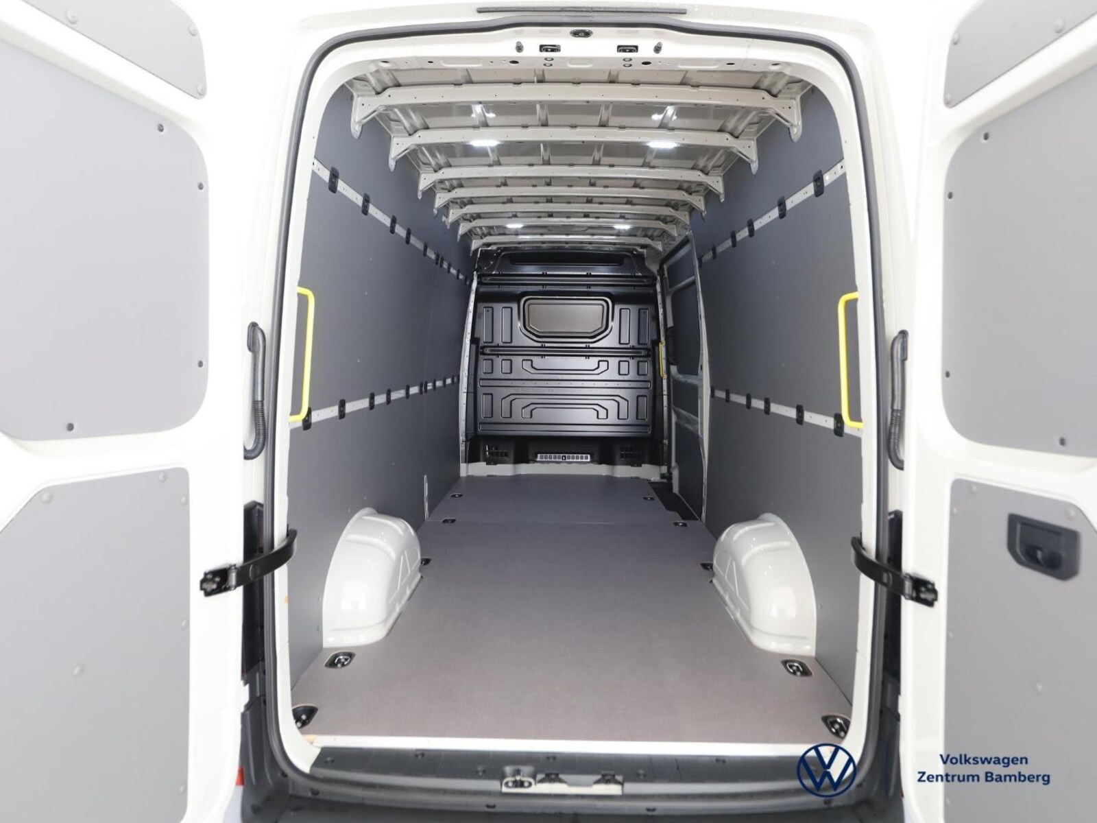 Volkswagen Crafter Kasten langer Radstand – Bild 12