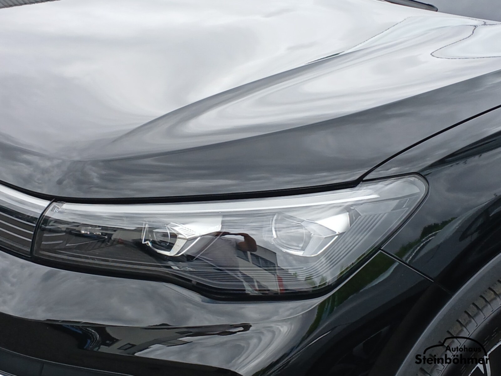 Volkswagen Tiguan – Bild 12