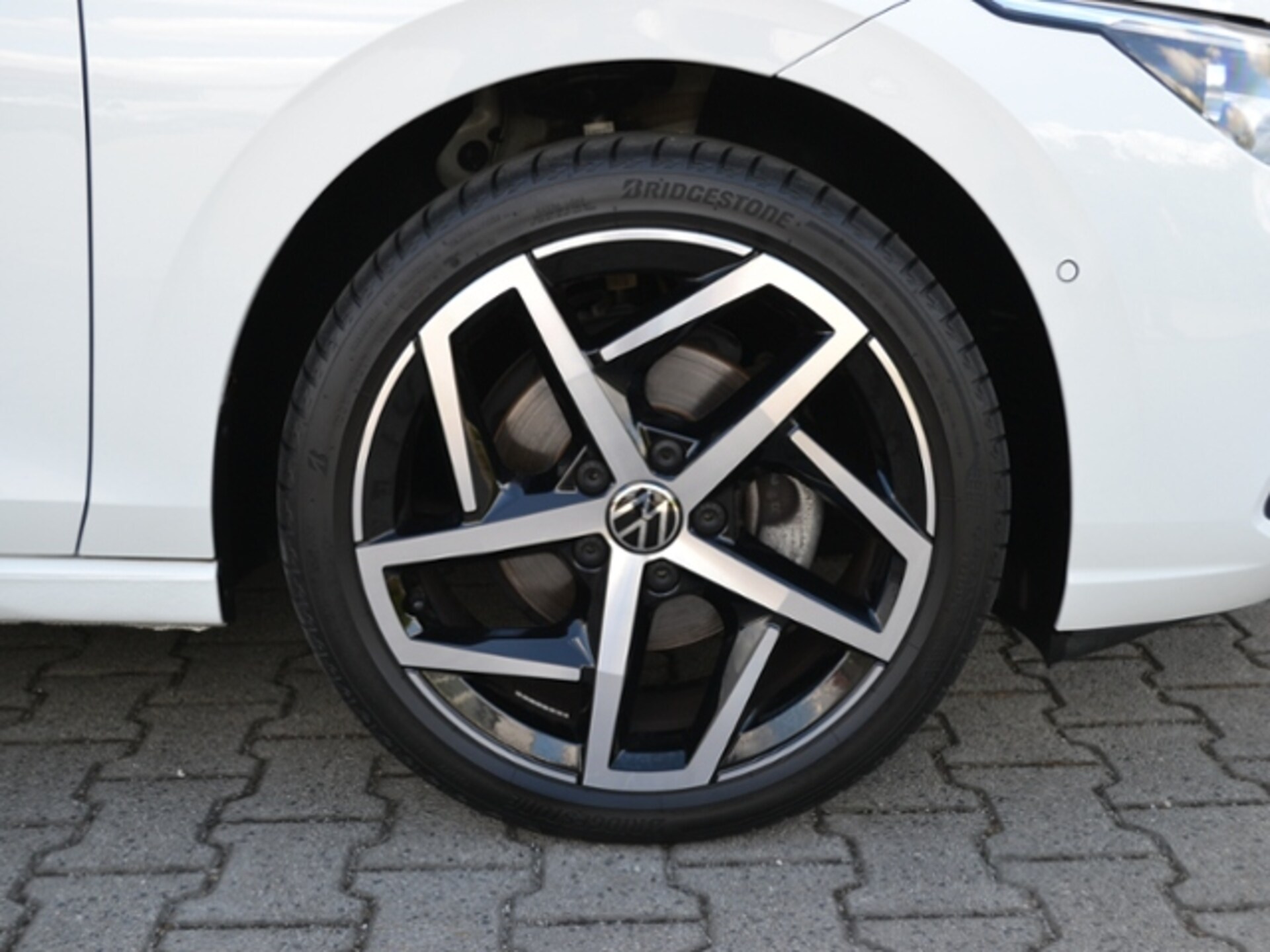 Volkswagen Golf Style
