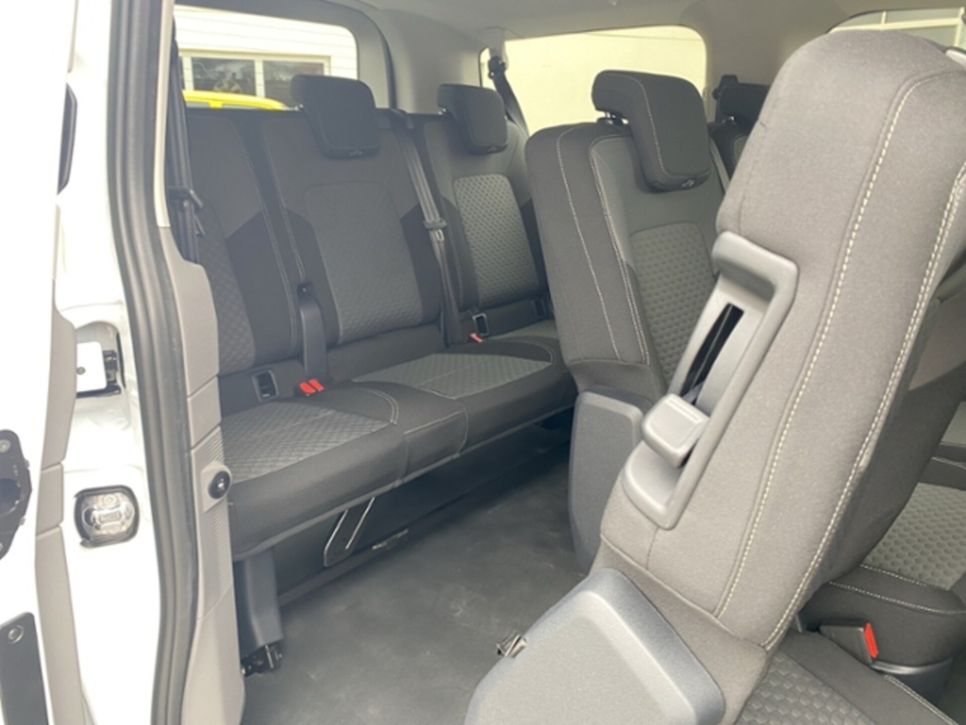 Volkswagen Caravelle Life