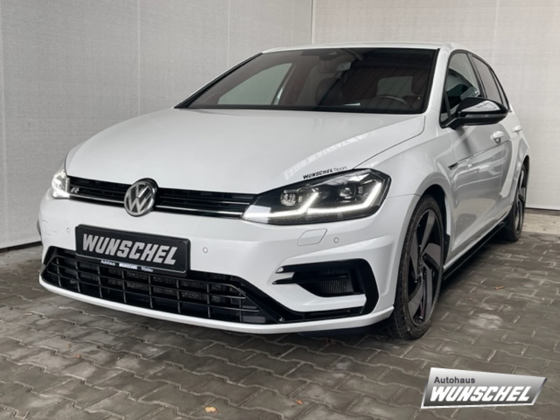 Volkswagen Golf R