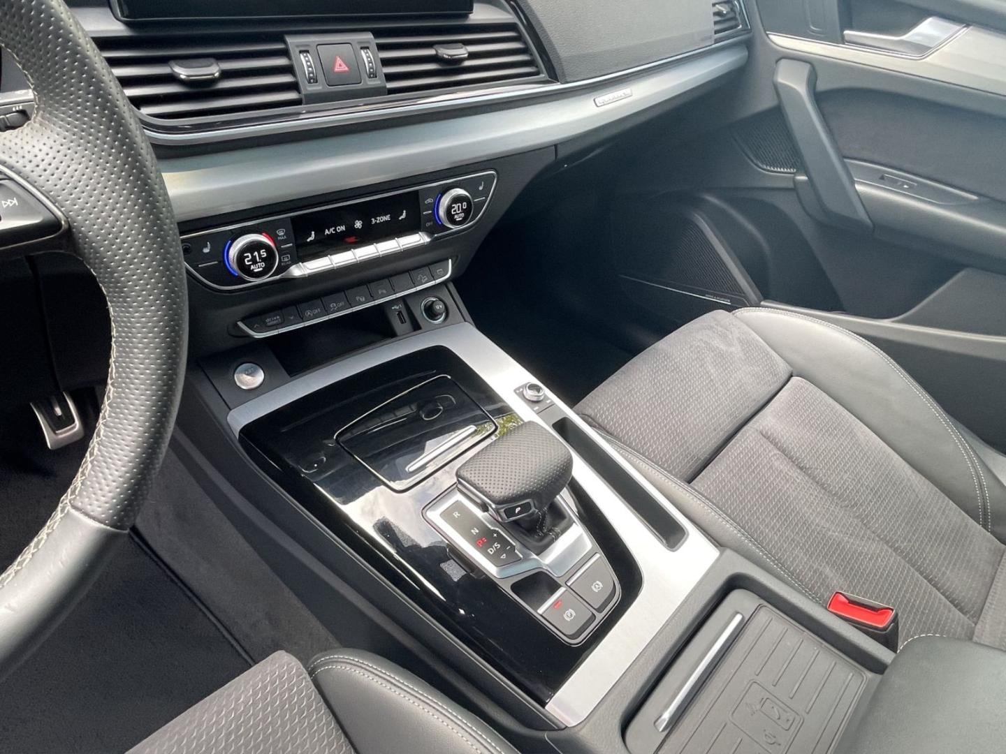 Bild über Audi Q5 40 TDI quattro 150 kW S tronic - für weitere Informationen kontaktieren Sie den Audi Partner
