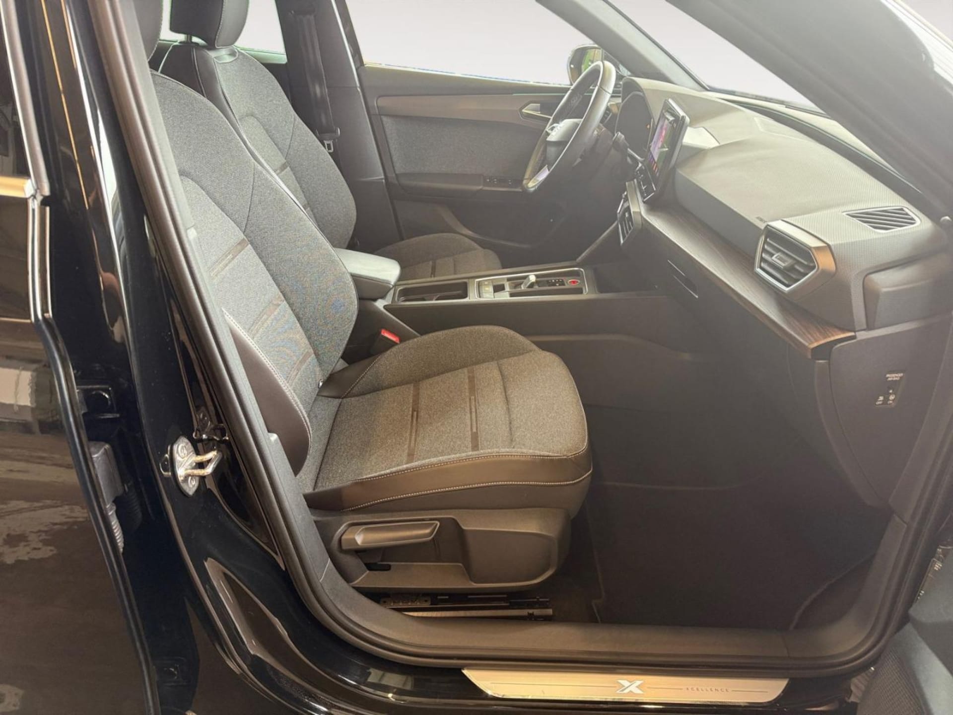 SEAT Leon XCELLENCE