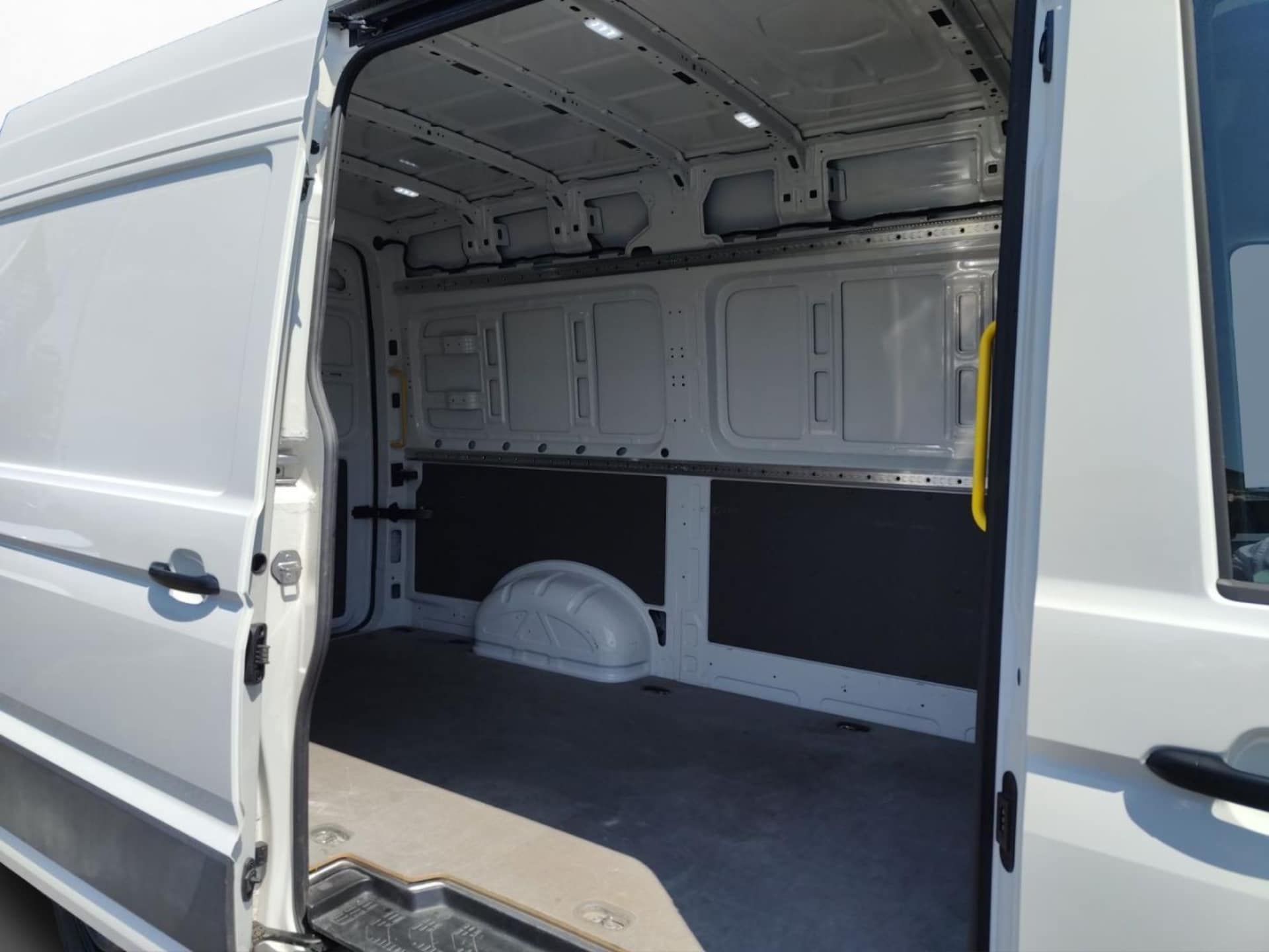 Volkswagen Crafter Kasten mittlerer Radstand