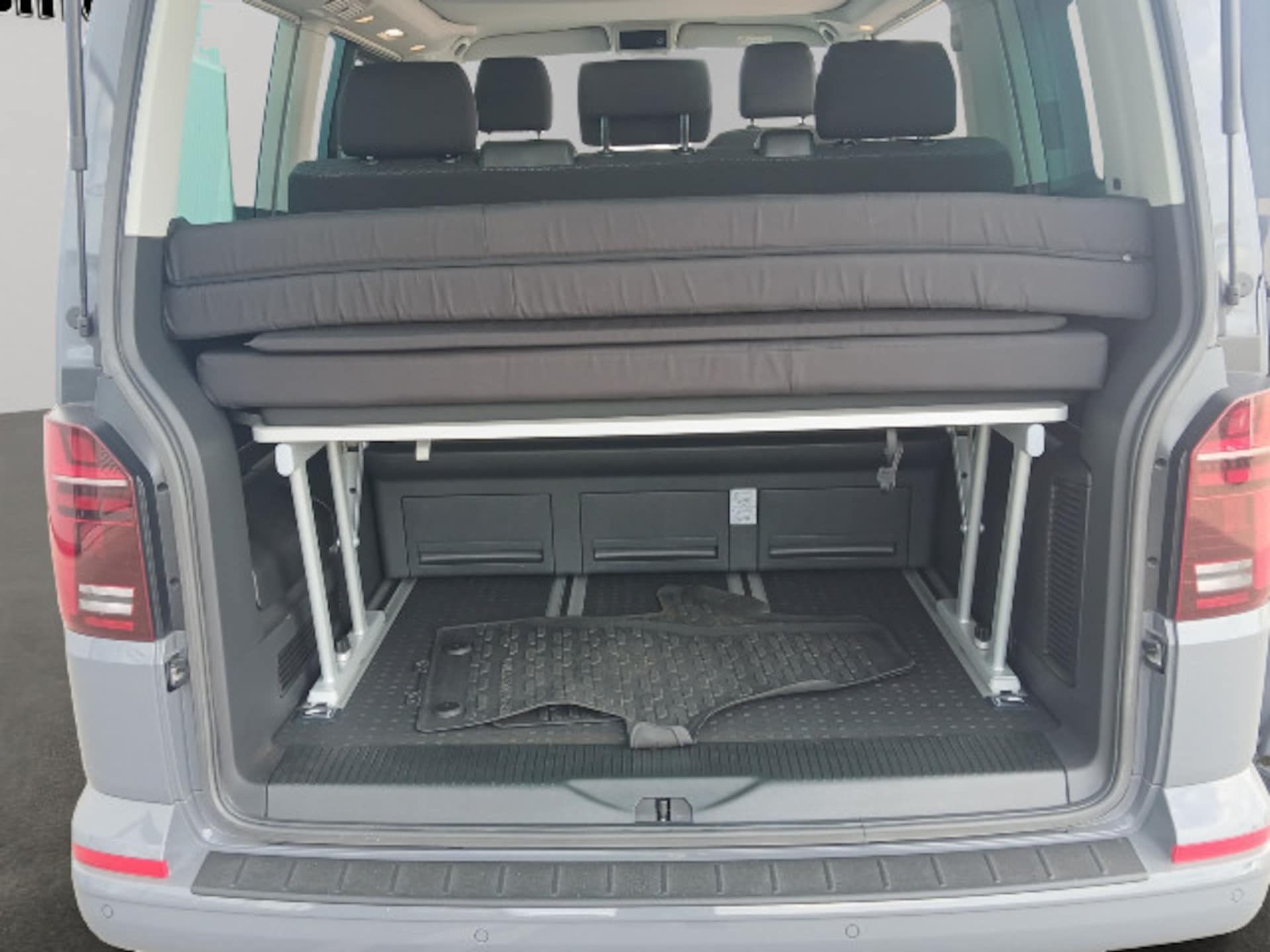 Volkswagen T6.1 California Beach