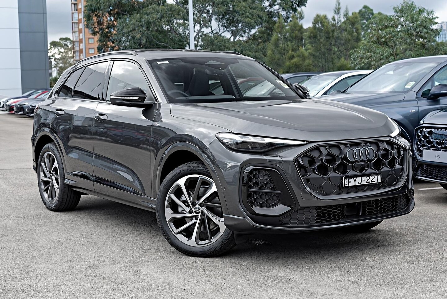 Image about Audi Q5 SUV TFSI quattro 200 kW sport