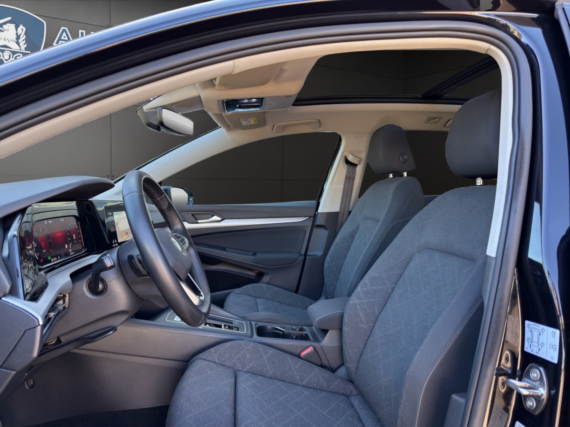 Volkswagen Golf Variant Life