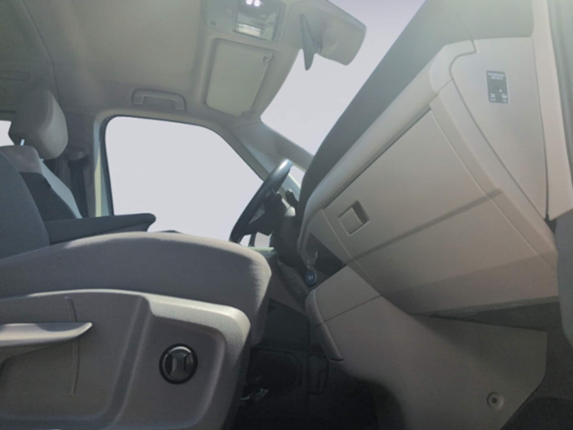 Volkswagen Multivan Basis-Modell