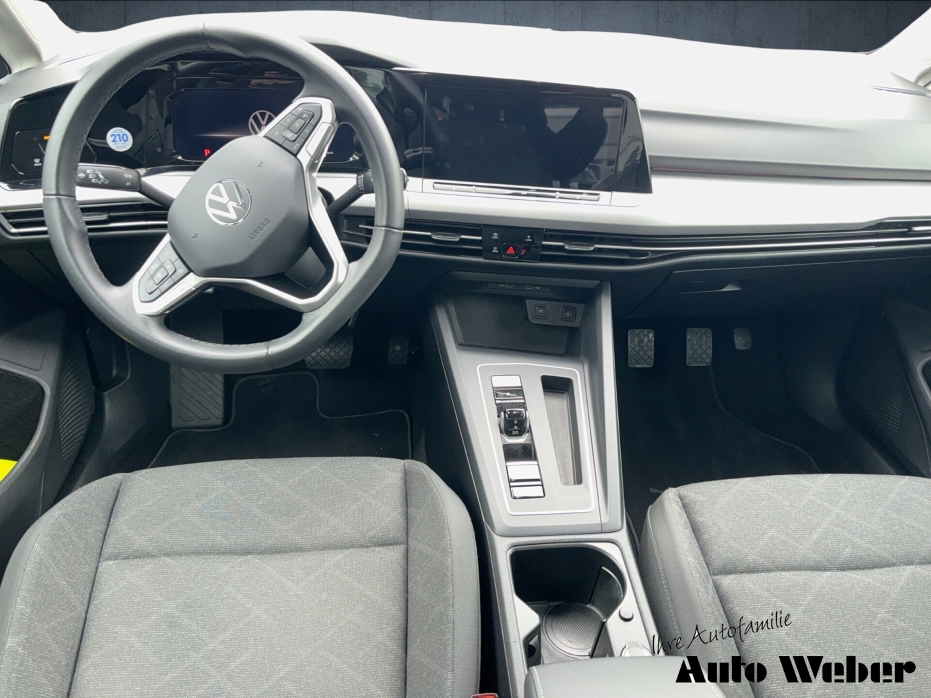 Volkswagen Golf Life