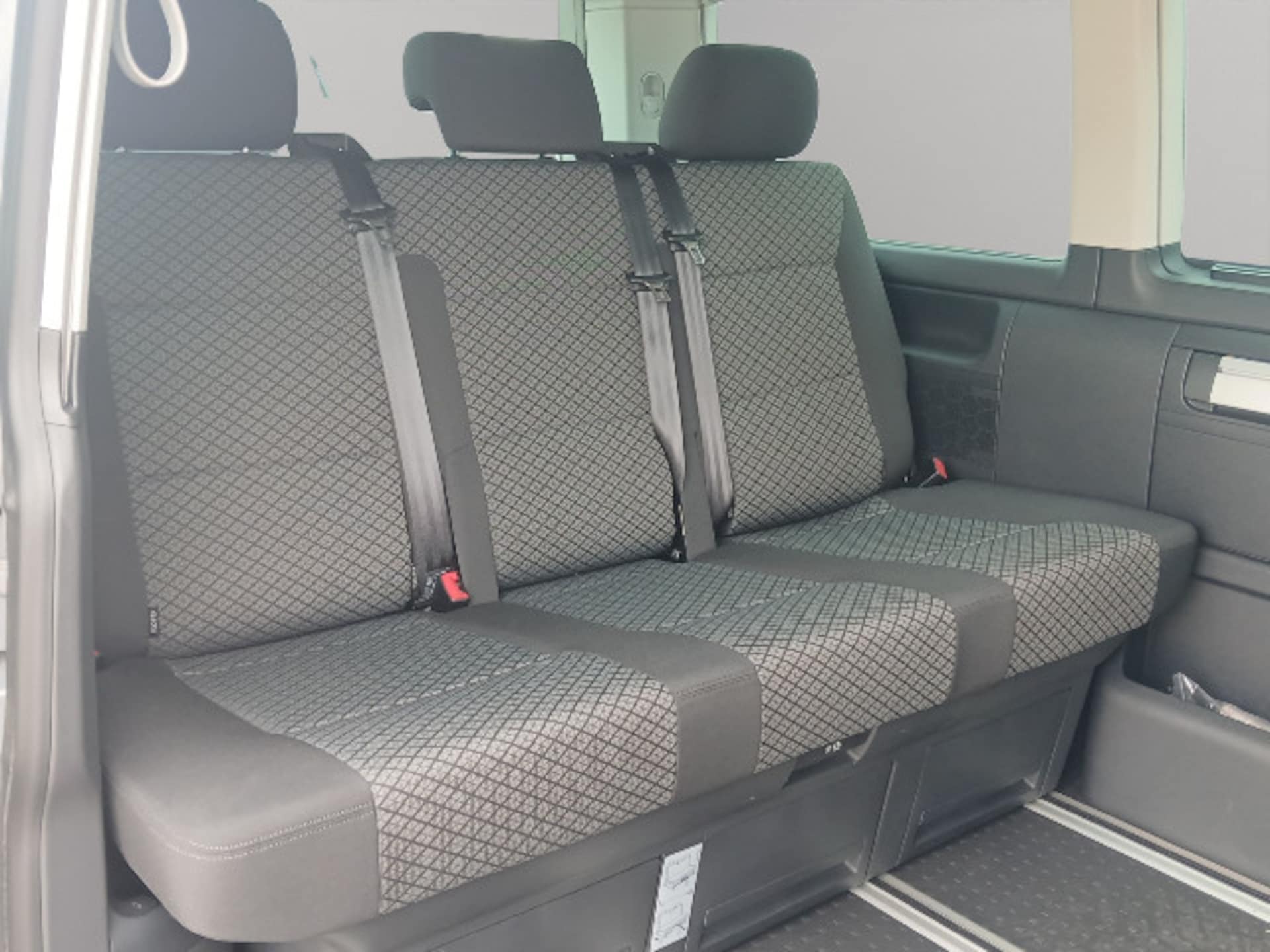Volkswagen T6.1 California Beach