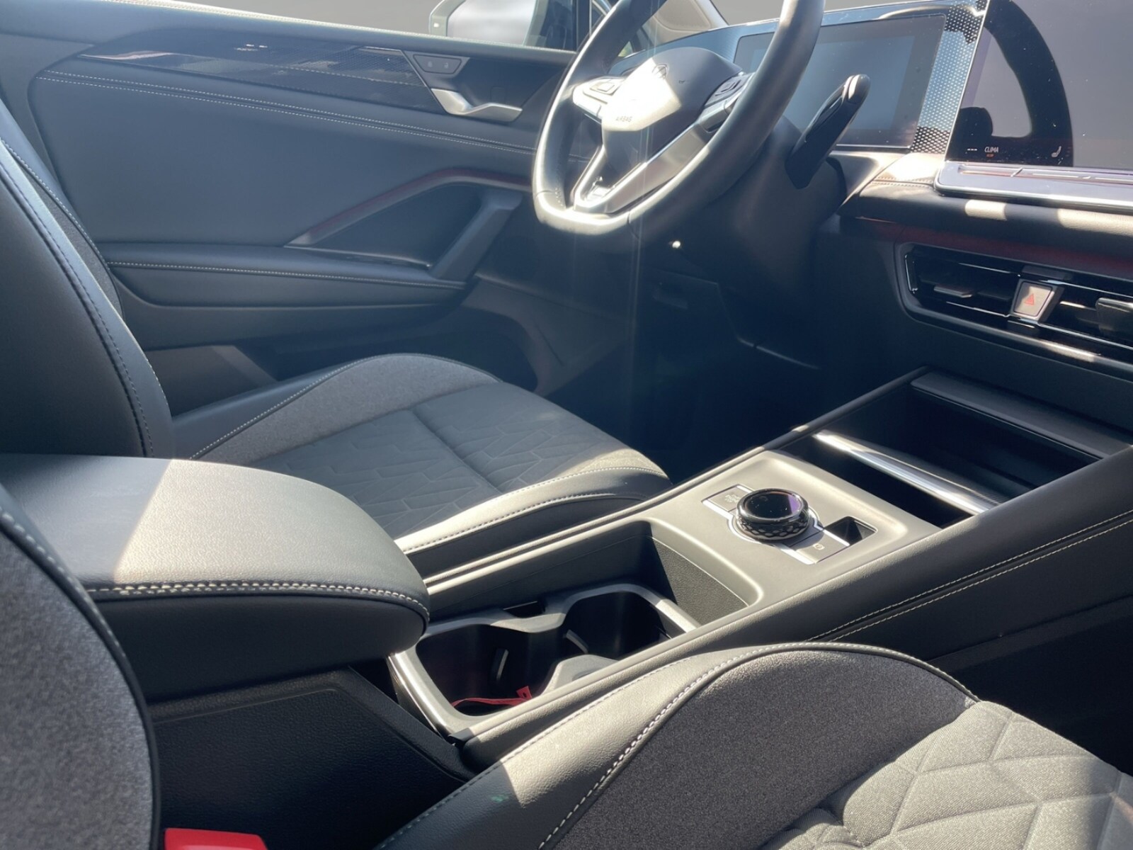 Volkswagen Tiguan – Bild 6