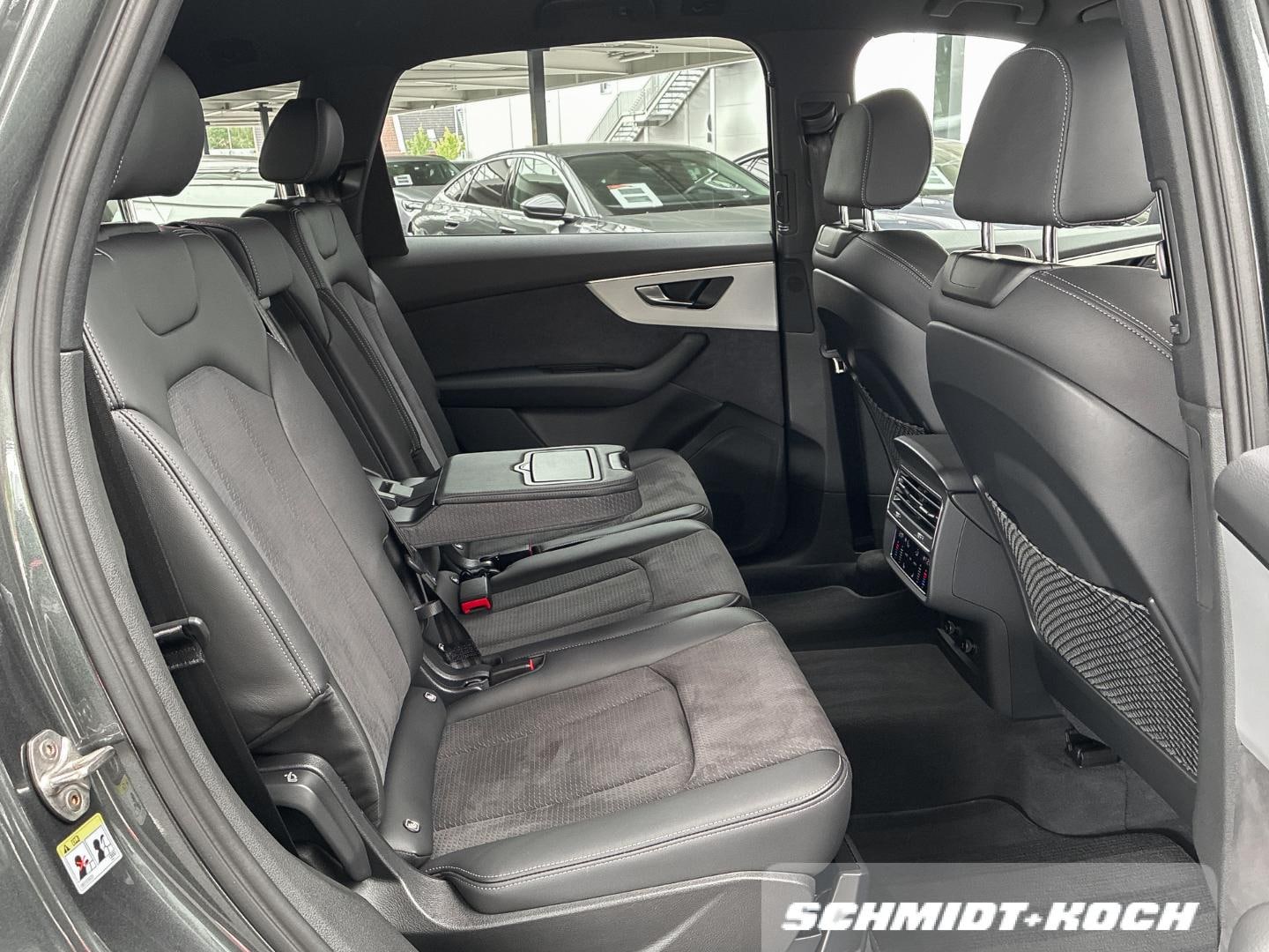 Bild über Audi Q7 SUV TFSI quattro 250 kW tiptronic - für weitere Informationen kontaktieren Sie den Audi Partner