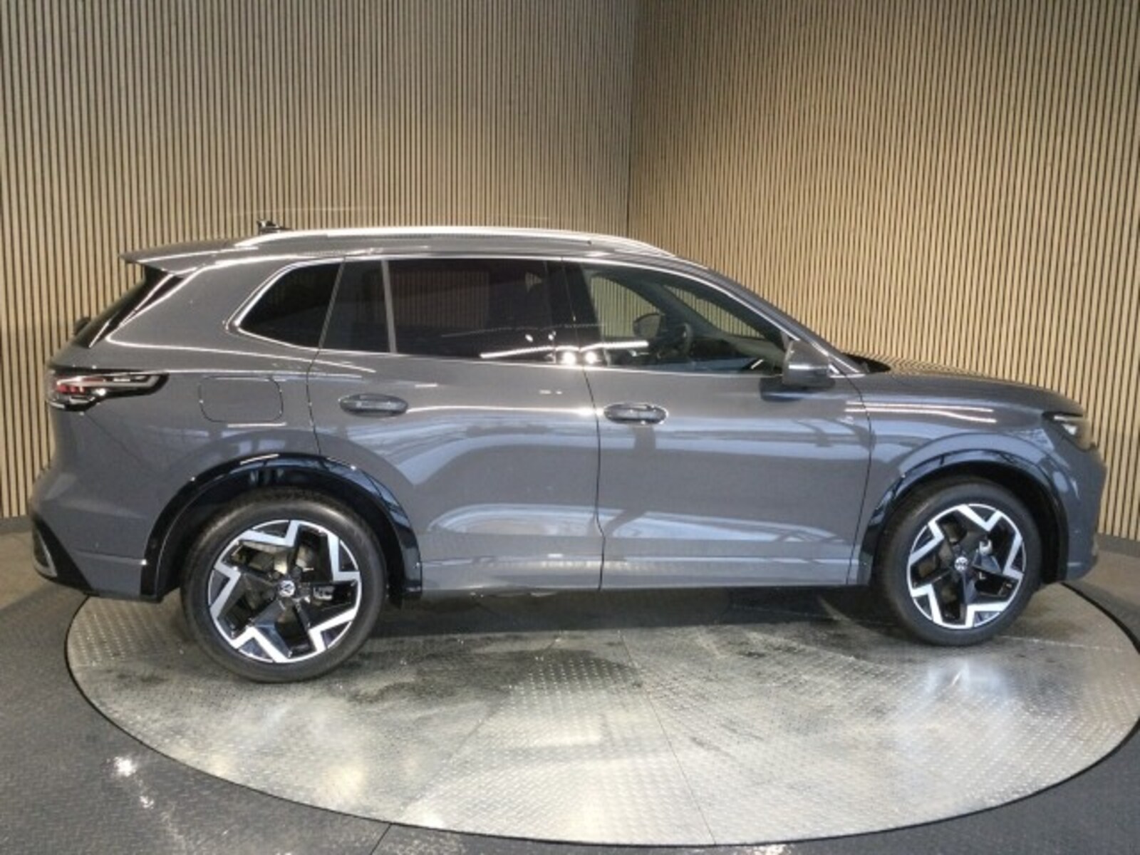 Volkswagen Tiguan – Bild 5