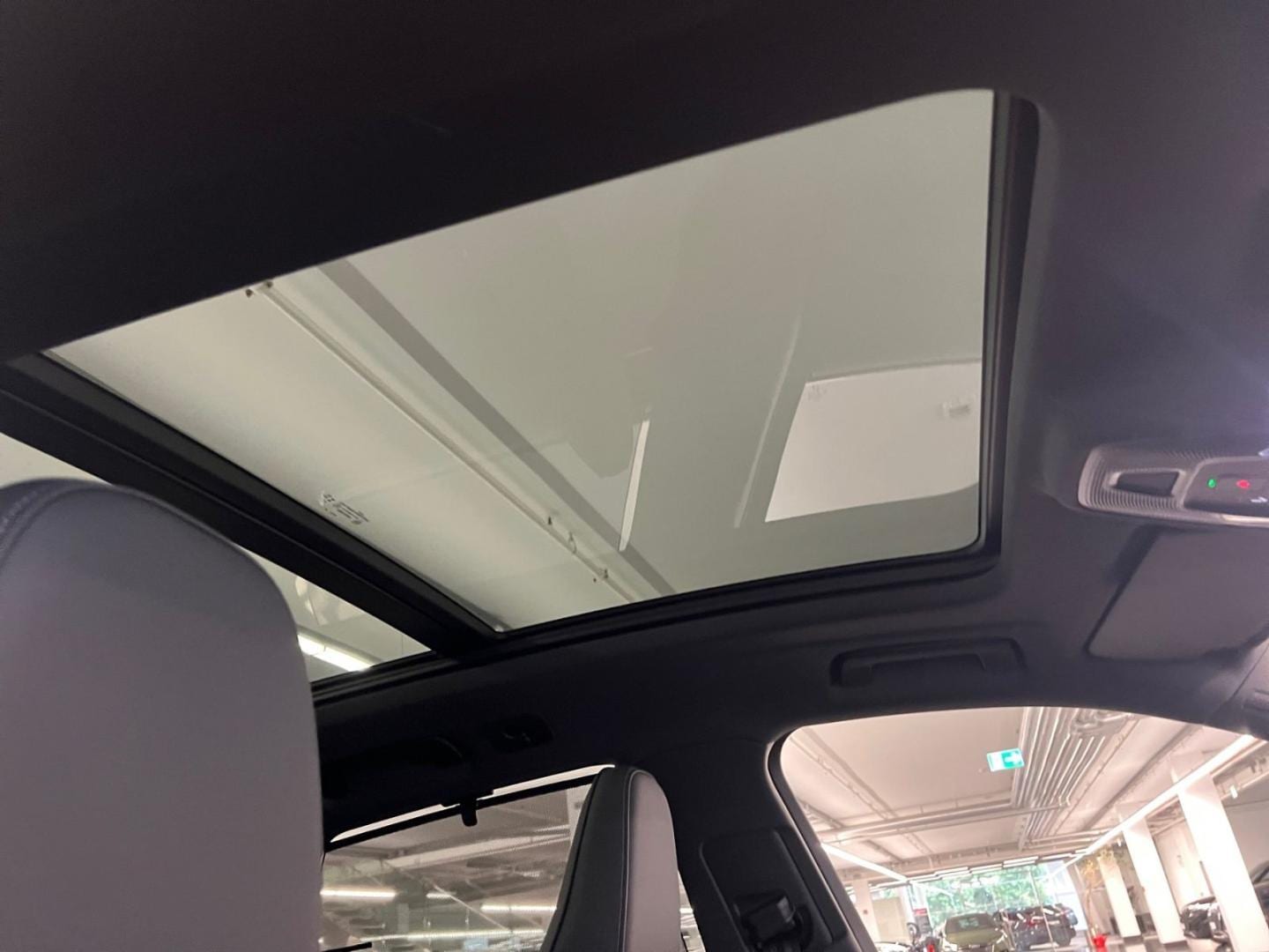 Bild über Audi Q5 SUV TDI quattro 150 kW S tronic - für weitere Informationen kontaktieren Sie den Audi Partner