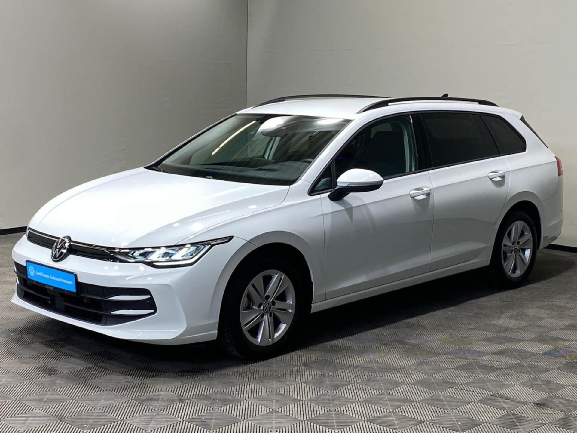 Volkswagen Golf Variant Life