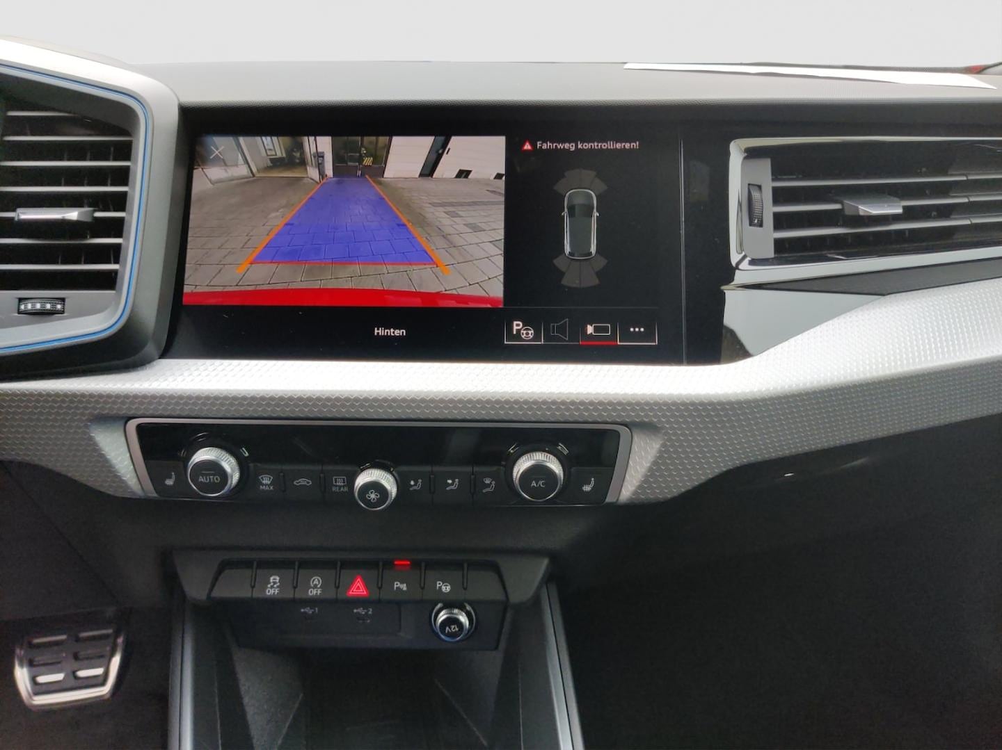 Bild über Audi A1 allstreet 35 TFSI S tronic - für weitere Informationen kontaktieren Sie den Audi Partner
