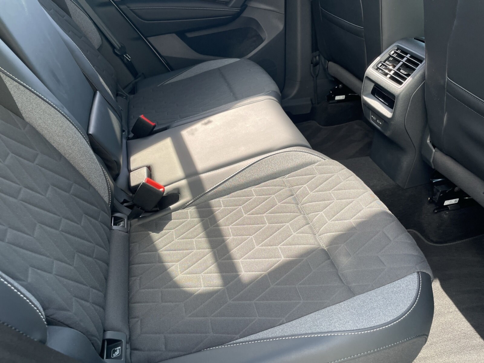 Volkswagen Tiguan – Bild 8