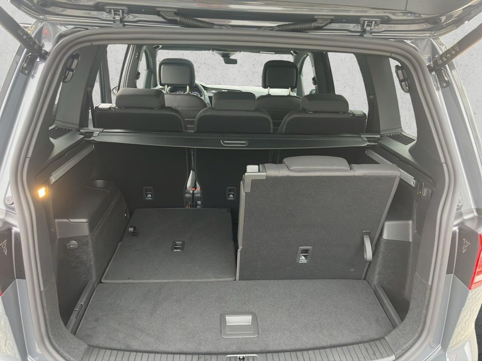 Volkswagen Touran – Bild 13