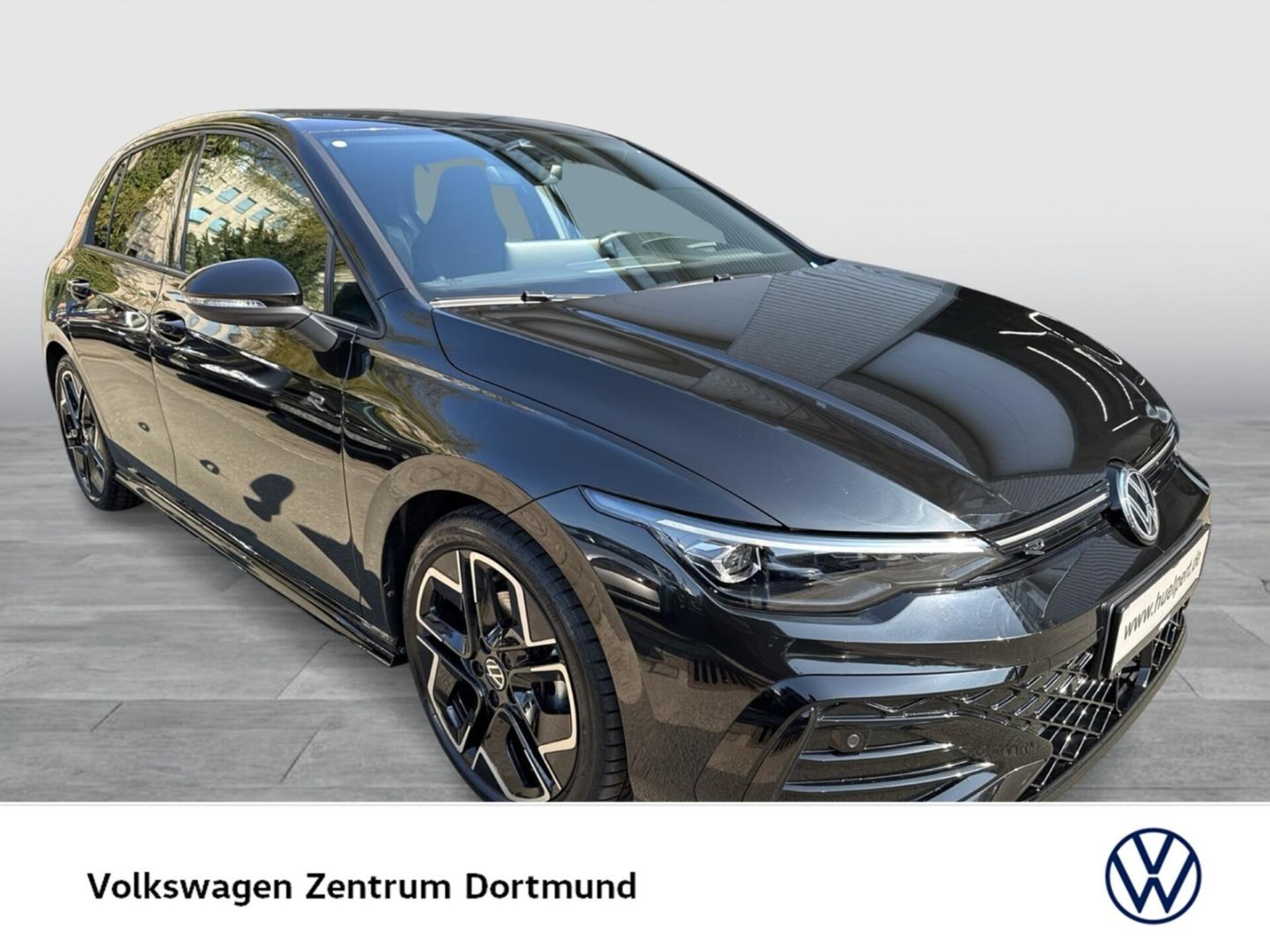 Volkswagen Golf R-Line