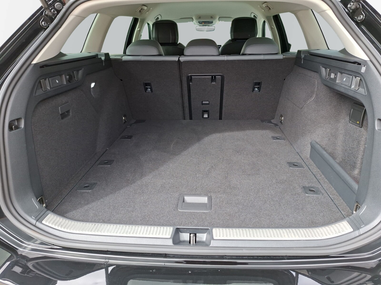Volkswagen Passat – Bild 7