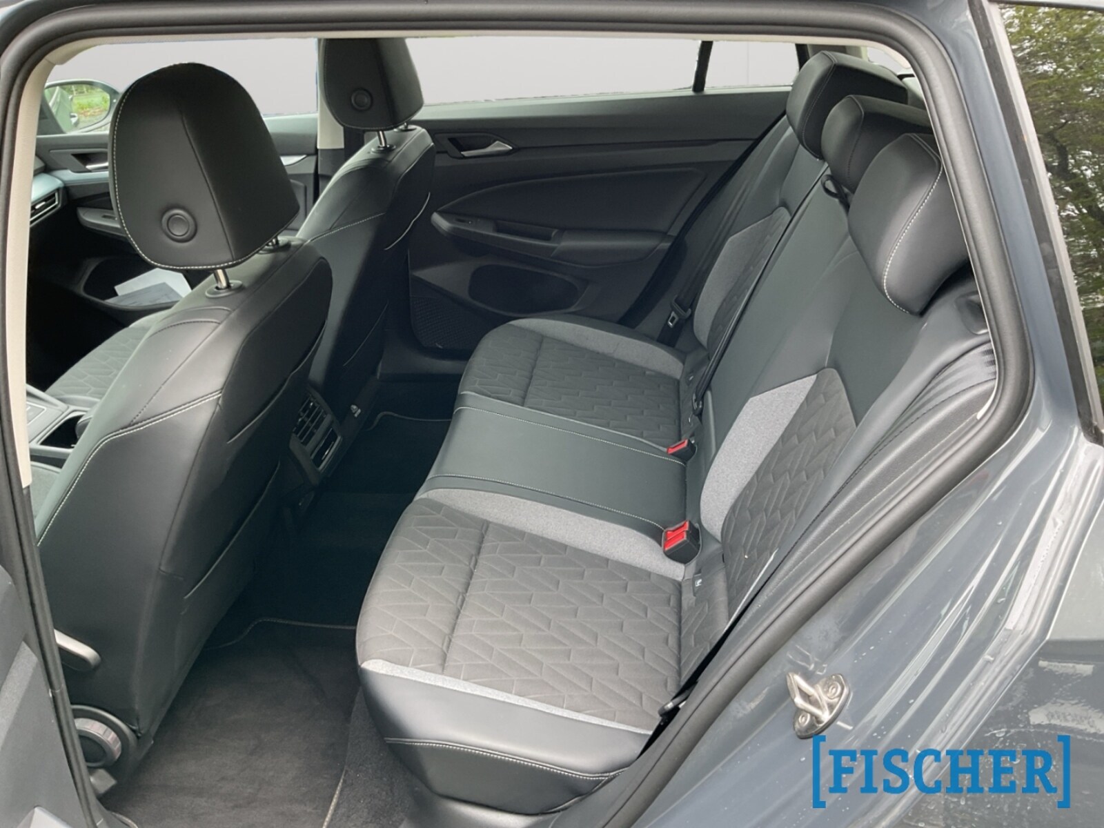 Volkswagen Golf Variant – Bild 9