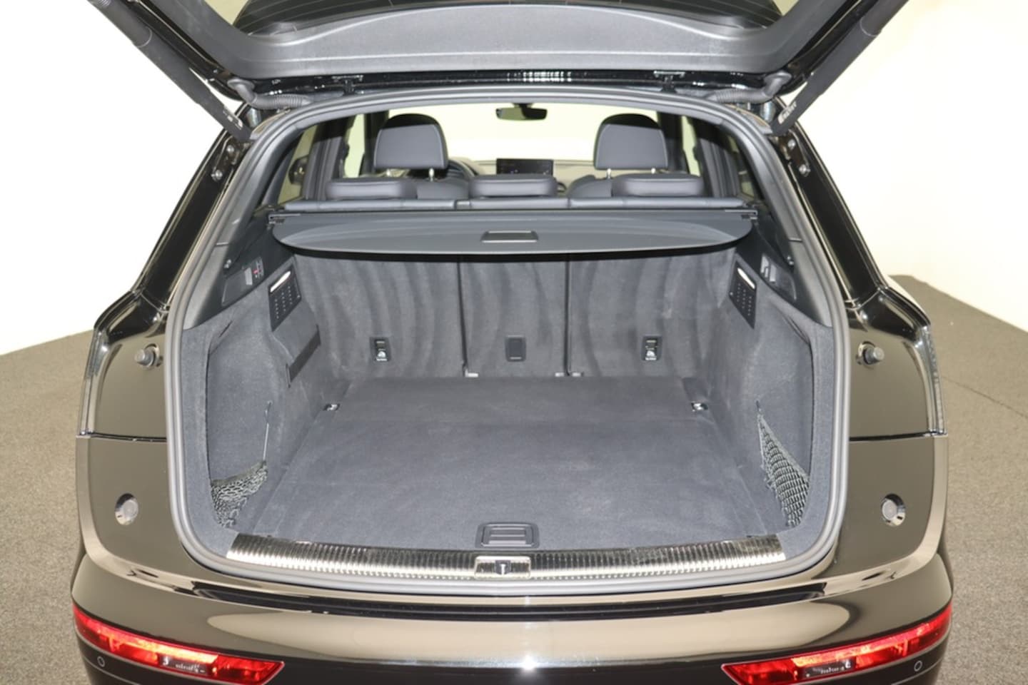 Bild über Audi SQ5 TDI tiptronic - für weitere Informationen kontaktieren Sie den Audi Partner