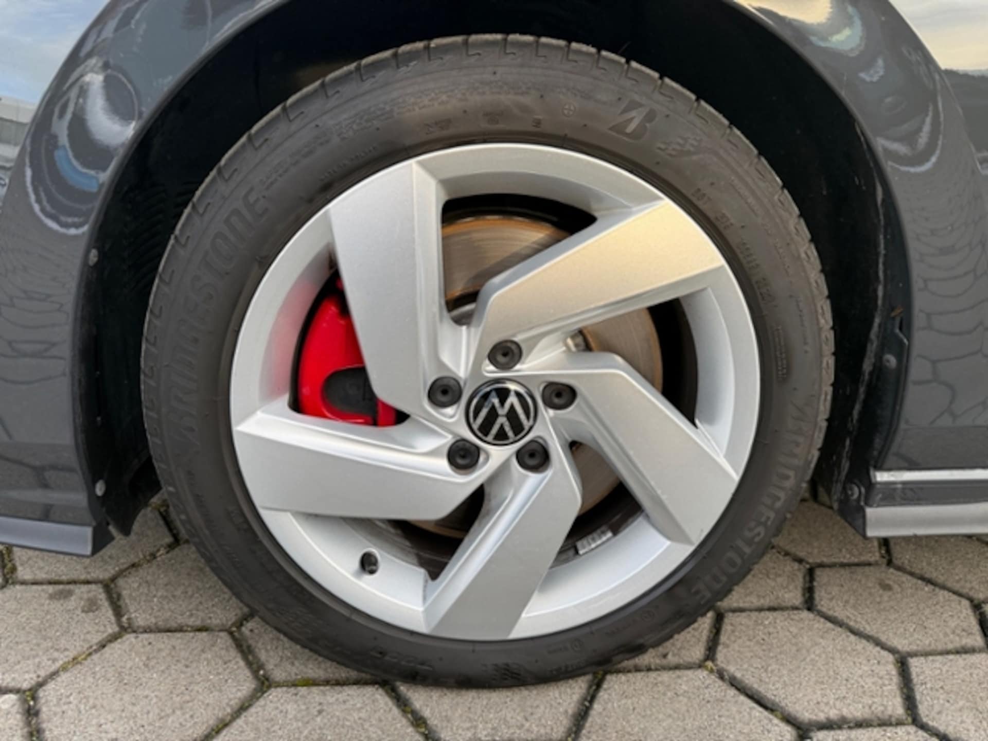 Volkswagen Golf GTI