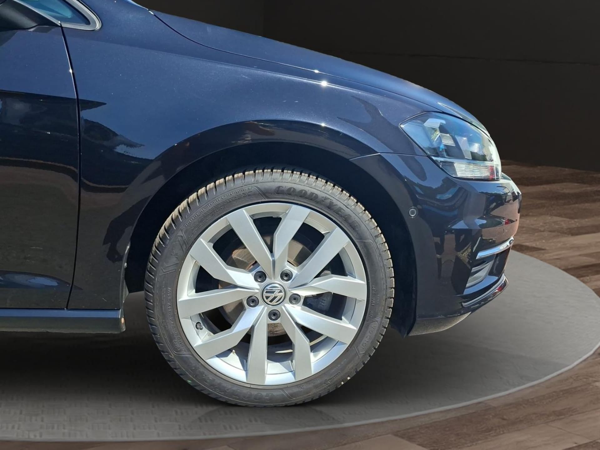 Volkswagen Golf IQ.DRIVE