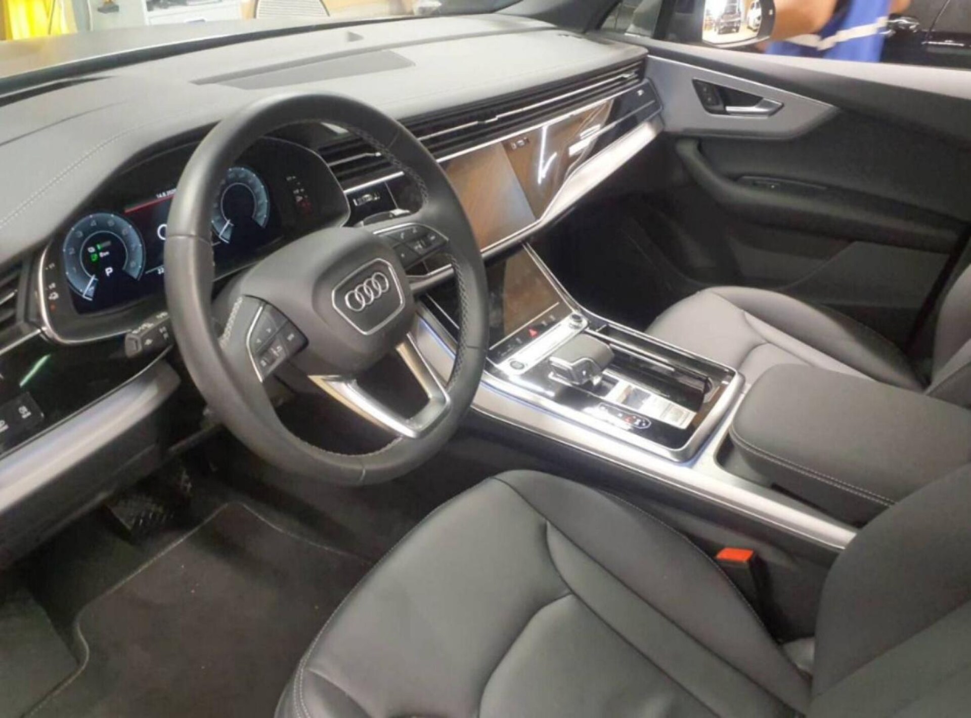 Audi Q7 SUV TFSI e S line