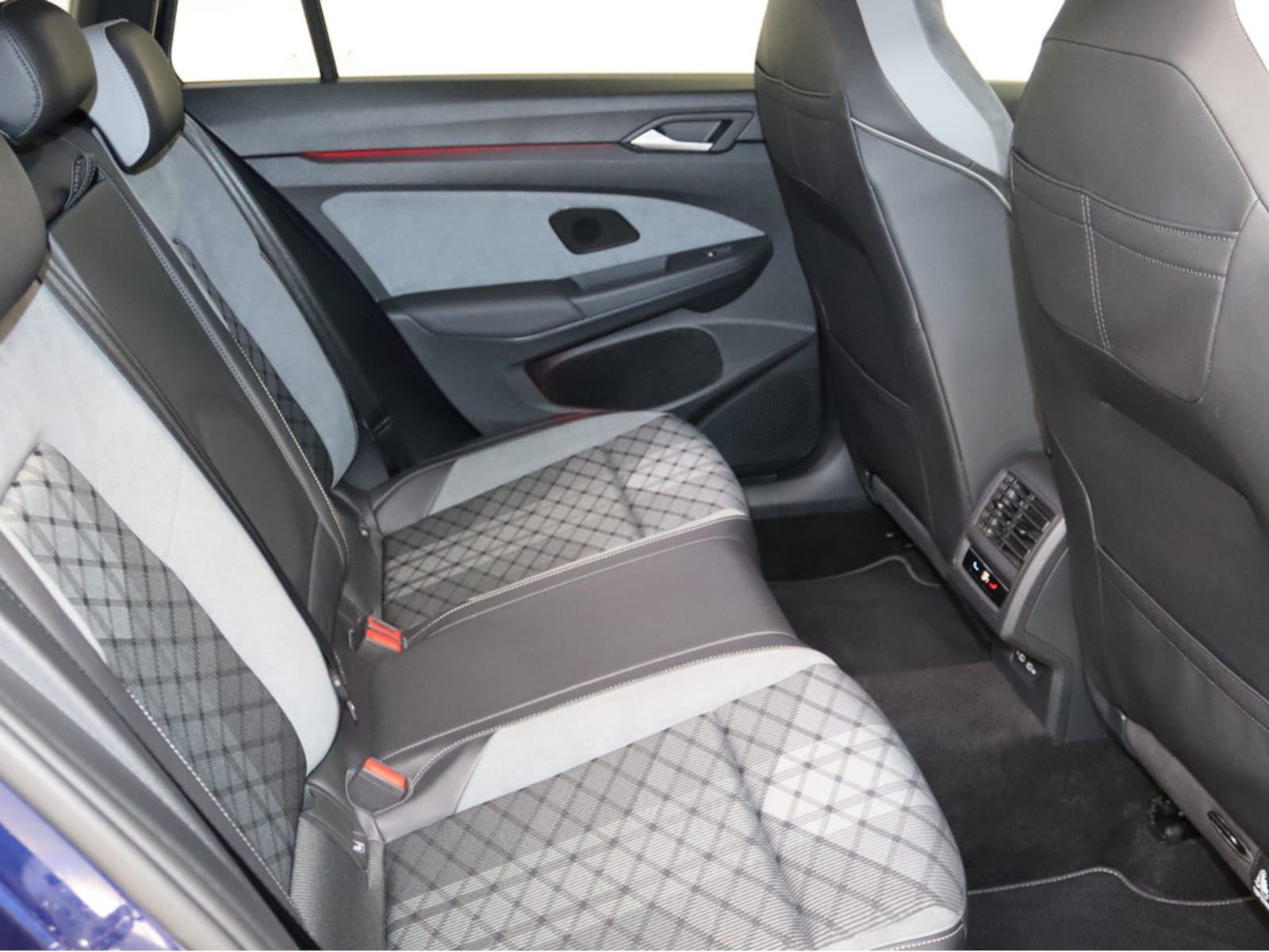 Volkswagen Golf Variant – Bild 11