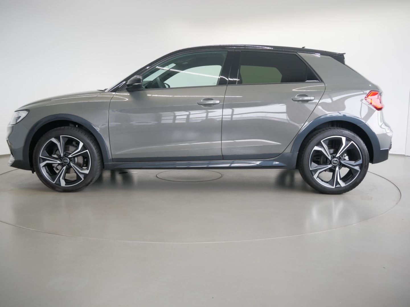 Bild über Audi A1 allstreet 35 TFSI S tronic - für weitere Informationen kontaktieren Sie den Audi Partner