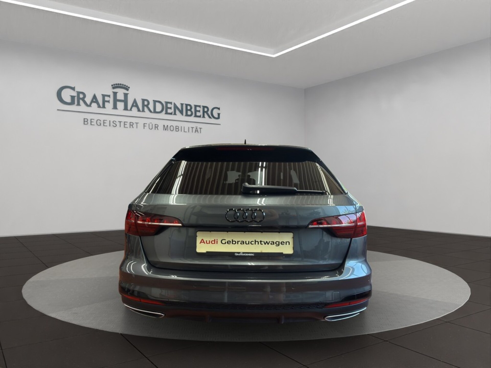 Audi A4 Avant S line