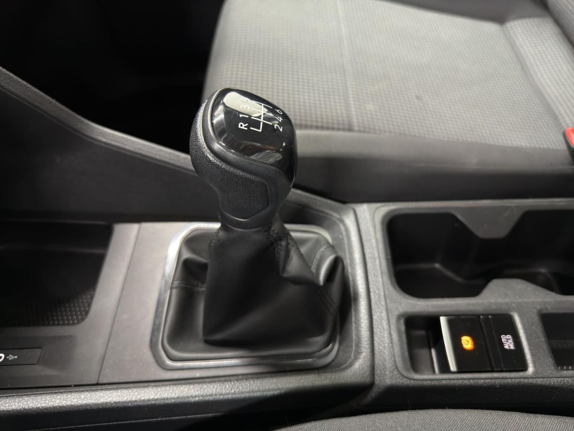 Volkswagen Caddy Kombi Basis-Modell