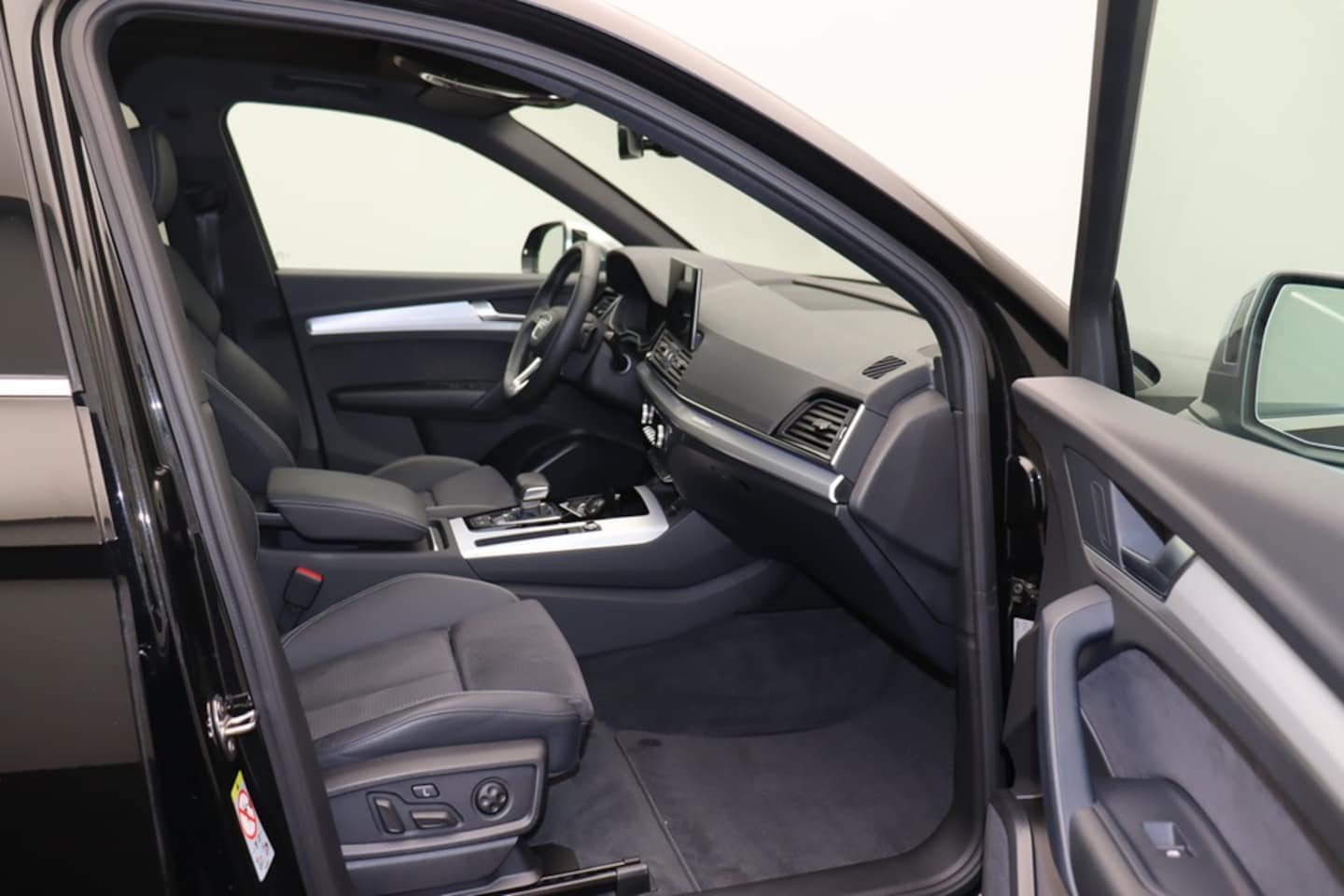Bild über Audi SQ5 TDI tiptronic - für weitere Informationen kontaktieren Sie den Audi Partner