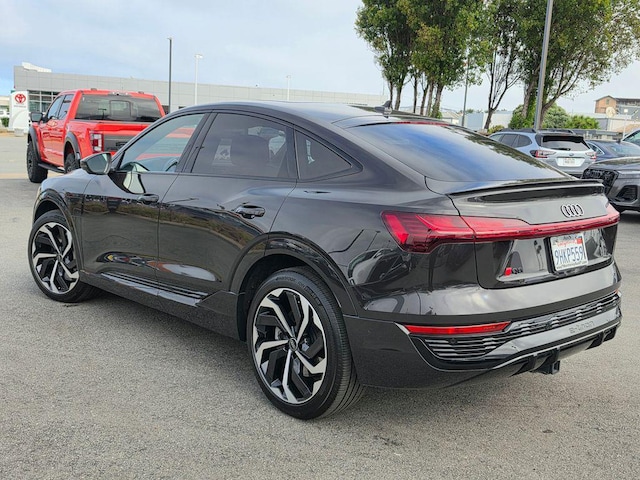 2024 Audi Q8 Sportback e-tron