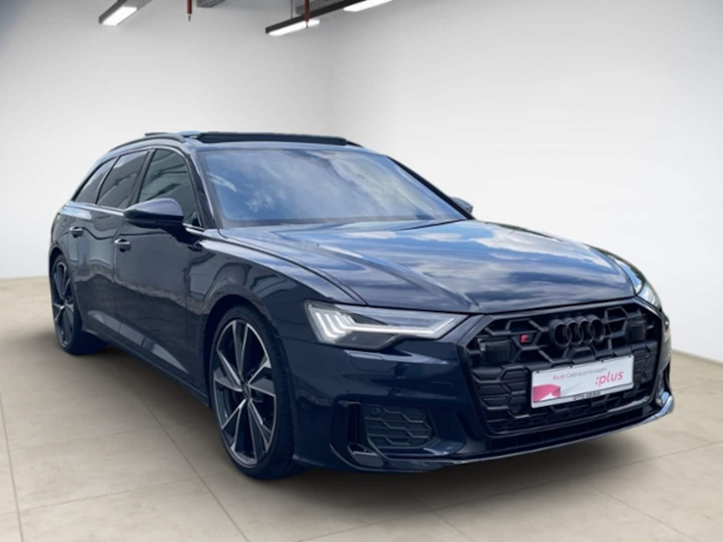Bild über Audi S6 Avant TDI quattro tiptronic - für weitere Informationen kontaktieren Sie den Audi Partner