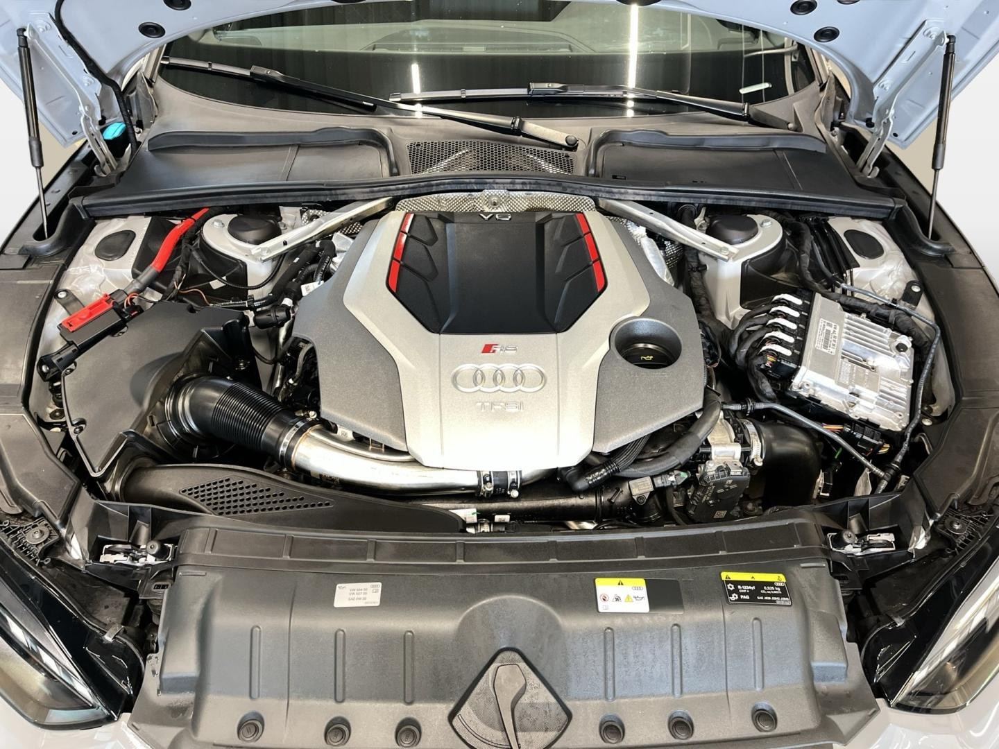 Bild über Audi RS 5 Coupé TFSI quattro tiptronic - für weitere Informationen kontaktieren Sie den Audi Partner