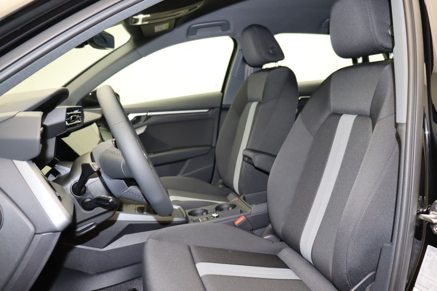 Bild über Audi A3 Sportback 30 TDI Schaltgetriebe - für weitere Informationen kontaktieren Sie den Audi Partner