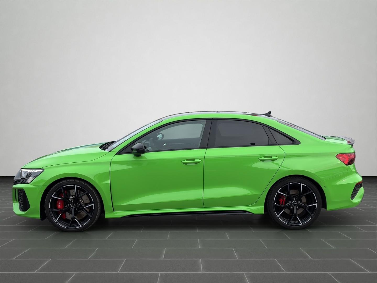 Image about Audi RS 3 Limousine TFSI quattro S tronic