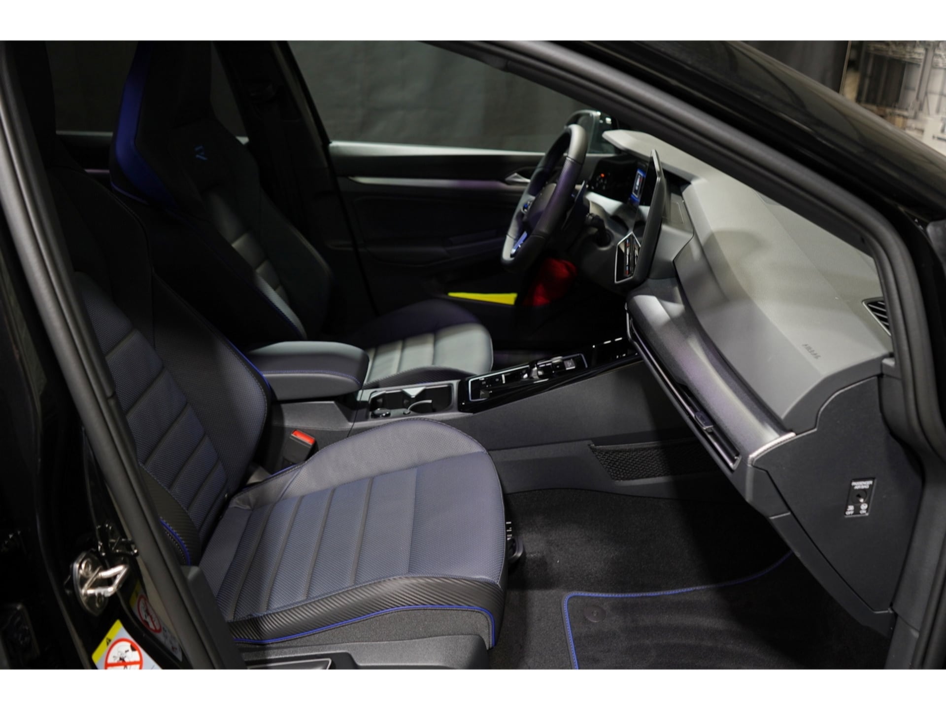 Volkswagen Golf R Black Edition