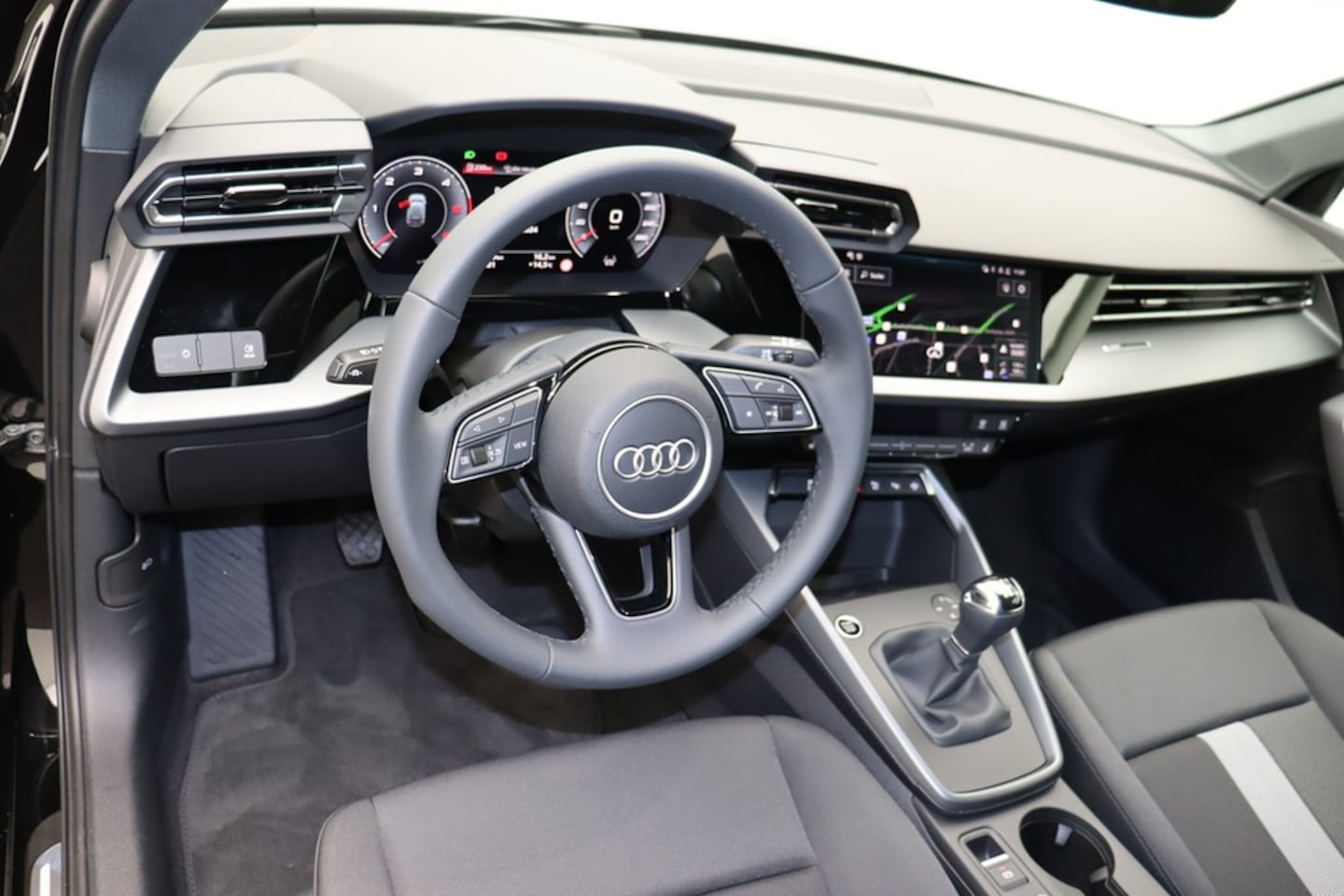 Bild über Audi A3 Sportback 30 TDI Schaltgetriebe - für weitere Informationen kontaktieren Sie den Audi Partner