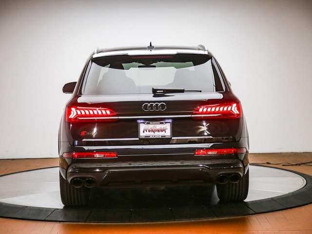 2022 Audi SQ7
